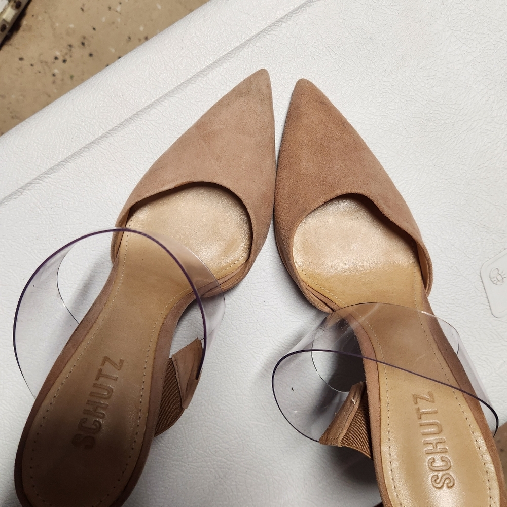 SCHUTZ Tan Mules Sleek Pointed-Toe Design